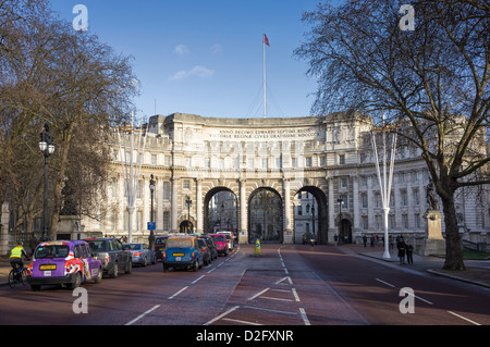 Admiralty Arch and the Mall, London, England, UK Stock Photo