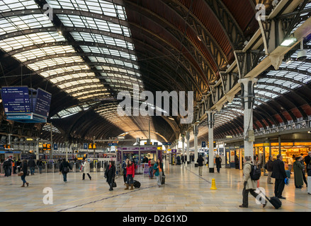 Paddington station concourse, London, England, UK Stock Photo