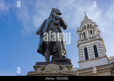 Captain Cook statue on The Mall, London, UK - with the Ministry of Defence building behind Stock Photo