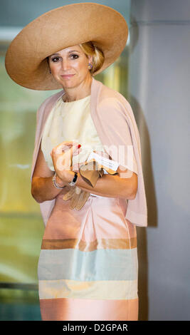 Singapore. 24th January 2013. Princess Maxima of The Netherlands attends a meeting with CEO's in Singapore, Singapore, 24 January 2013. The Dutch Royals are on a two-day state visit to Singapore. Photo: Patrick van Katwijk / NETHERLANDS OUT/ Alamy Live News Stock Photo