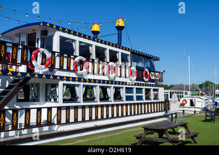 mississippi riverboat horning