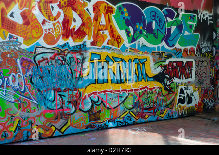 London, Southbank, Riverside, colourful, colorful, graffiti, street art