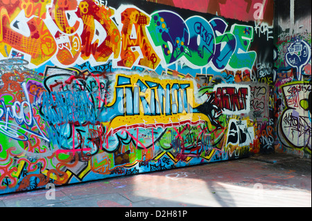 London, Southbank, Riverside, colourful, colorful, graffiti, street art