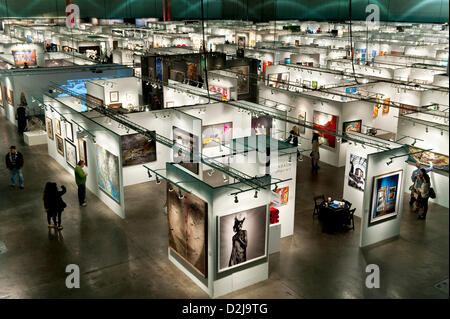 Los Angeles, CA, USA. 25th January 2013.  Overview of the 2013 Los Angeles Art Show at the Los Angeles Convention Center. Credit:  ZUMA Press, Inc. / Alamy Live News Stock Photo