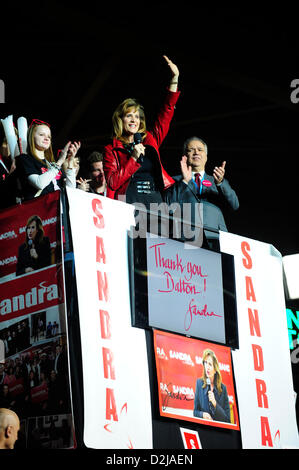 Toronto, Canada. 25th January 2013. Ontario Liberal Leadership candidate Sandra Pupatello addresses a crowd during the tribute to retiring Ontario Premier Dalton McGuinty The ruling provincial Liberal party is meeting 25 Jan at the Maple Leaf Gardens to vote for a successor to Current Ontario Premier Dalton McGuinty. Credit:  Victor Biro / Alamy Live News. Stock Photo