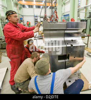 Riedlingen, Germany, employees put together a cast mold Stock Photo