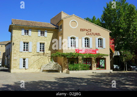 Sainte Cecile les Vignes Vaucluse Provence sunny afternoon Stock Photo