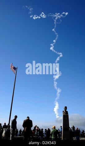 Jan 26,2013. VANDENBERG AFB CA. The 30th Space Wing and the U.S. Missile Defense Agency launch a flight test exercising elements of.the Ground-Based Midcourse Defense system today Saturday at 2:00 pm. .The test involve the launch of a three-stage Ground-Based Interceptor.missile. It does not involve an intercept, and no target missile will be.launched. MDA will use the test results to improve and enhance the GMD.element of the Ballistic Missile Defense System, designed to defend the.Nation, deployed forces, friends and allies from ballistic missile attacks,.(photo by Gene Blevins LA Daily News Stock Photo