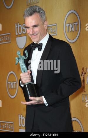 Jan. 27, 2013 - Los Angeles, California, U.S - Actor DANIEL DAY-LEWIS, winner of Outstanding Performance by a Male Actor in a Leading Role for 'Lincoln,' poses in the press room during the 19th Annual Screen Actors Guild Awards held at The Shrine Auditorium. (Credit Image: Credit:  TLeopold/Globe Photos/ZUMAPRESS.com/Alamy Live News) Stock Photo