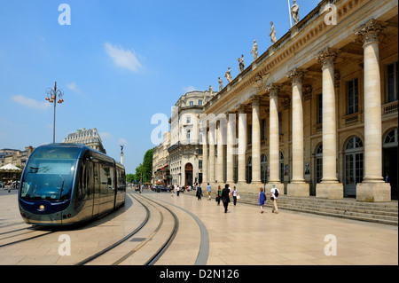 Le Grand Theatre, Place de la Comedie, Bordeaux, UNESCO World Heritage Site, Gironde, Aquitaine, France, Europe Stock Photo