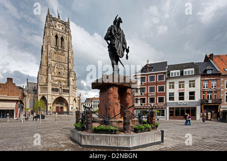 The statue of Ambiorix at the Great Market and the Tongeren Basilica / Onze-Lieve-Vrouwe Basiliek at Tongeren, Belgium Stock Photo