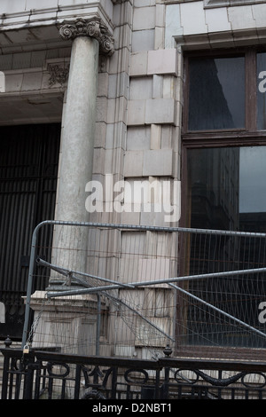 Rundown streets, To Let signs,  and boarded up shops, in the City centre, in Glasgow, Scotland, Great Britain, 2013. Stock Photo