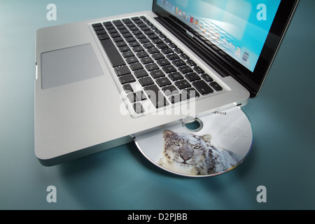 Mac os x leopard computer hi-res stock photography and images - Alamy