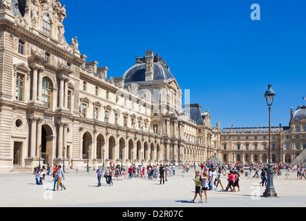 Tourists at The Louvre art gallery and Museum, Paris, France, Europe Stock Photo