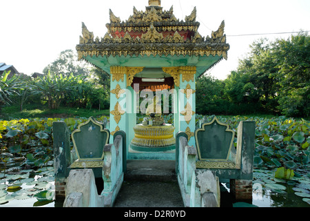 Buddhist monastery, Hsipaw area, Shan State, Republic of the Union of Myanmar (Burma), Asia Stock Photo