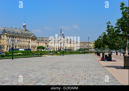 Quay Richelieu on the waterfront, Bordeaux, UNESCO World Heritage Site, Gironde, Aquitaine, France, Europe Stock Photo