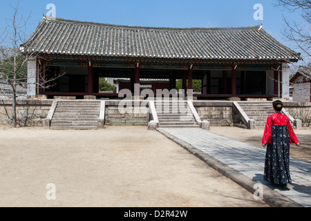 Woman in traditional dress at King Wang Kon's Mausoleum, Kaesong City, North Korea Stock Photo