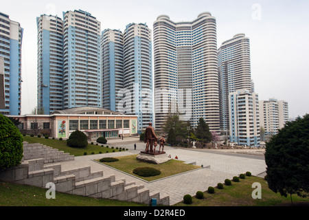 exterior of apartment building in Korea (Korean housing lifestyle Stock ...