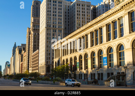 Tall buildings on North Michigan Avenue, Chicago, Illinois, United States of America, North America Stock Photo