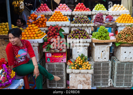 Fruit store, Central Market, Phnom Penh, Cambodia, Indochina, Southeast Asia, Asia Stock Photo