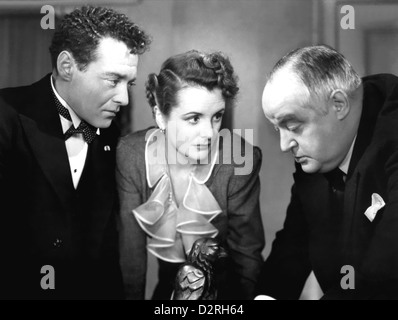 THE MALTESE FALCON 1941 Warner Bros film with from l: Peter Lorre, Mary Astor, Sydney Greenstreet Stock Photo