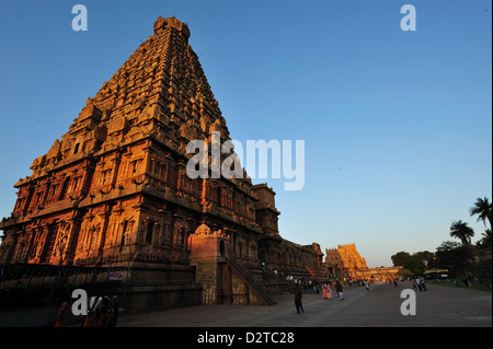 Brihadeshwara Temple (Brihadisvara Temple) complex, UNESCO World Heritage Site, Thanjavur (Tanjore), Tamil Nadu, India, Asia Stock Photo