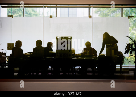 John Hopkins Bloomberg School of public health, office meeting Stock Photo