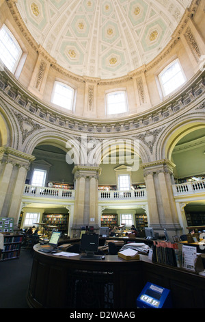 Inside the Radcliffe Camera lIbrary room Oxford Stock Photo - Alamy