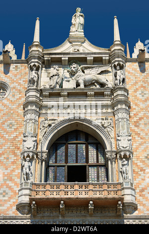 The 14th Century Gothic style balcony on the south facade of The Doge's Palace, Palazzo Ducale, Venice Italy  Stock Photo