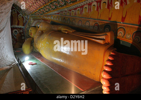 Galle, Sri Lanka, reclining Buddha in the temple Raja Maha Viharaya Yatagala Stock Photo