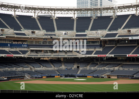 1984 san diego padres scoreboard hi-res stock photography and images - Alamy