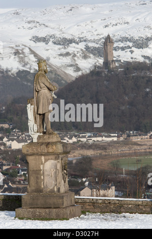 Outside Stirling Castle stands the statue of Robert The Bruce overlooking Stirling, Scotland. Stock Photo