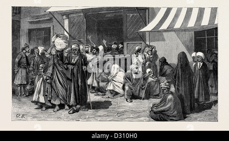 THE WAR IN EGYPT: AFTER THE BURNING OF ALEXANDRIA: STARVING ARABS AND JEWS SEEKING FOOD Stock Photo