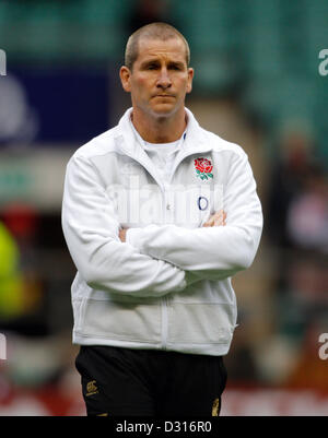 STUART LANCASTER ENGLAND RU HEAD COACH TWICKENHAM MIDDLESEX ENGLAND 02 February 2013 Stock Photo