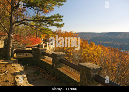 FALL FOLIAGE KINZUA OVERLOOK ABOVE ALLEGHENY RESERVOIR ALLEGHENY NATIONAL FOREST PENNSYLVANIA USA Stock Photo