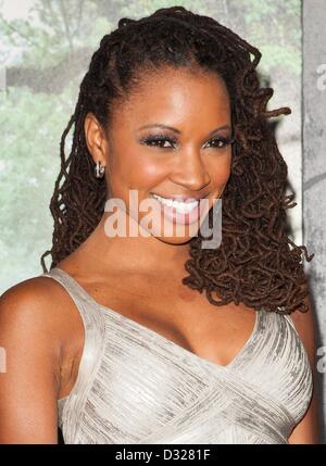 Shanola Hampton at arrivals for BEAUTIFUL CREATURES Premiere, TCL