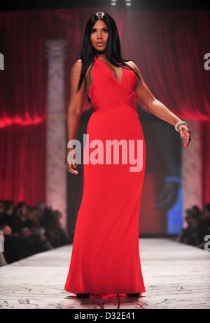 Toni Braxton on the runway for The Heart Truth's Red Dress Collection Runway Fashion Show, Hammerstein Ballroom, New York, NY February 6, 2013. Photo By: Gregorio T. Binuya/Everett Collection Stock Photo