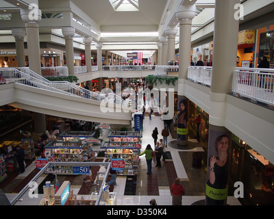 Indoor shopping mall (Walden Galleria, Buffalo, NY Stock Photo - Alamy