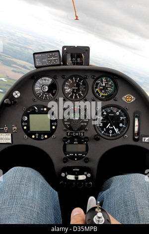 Flying in a Schempp-Hirth Duo Discus glider Stock Photo