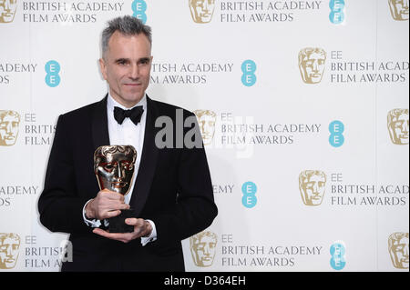 London, UK. Feb 10th, 2013. Daniel Day-Lewis, winner of the Leading Actor award for 'Lincoln', poses in the press room at the EE British Academy Film Awards at The Royal Opera House on February 10, 2013 in London, England. Credit: London Entertainment/Alamy Live News Stock Photo