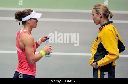 Ostrava, Czech Republic. 10th February 2013. Australia's Samantha Stosur (left) lost the 1st round Fed Cup match against Petra Kvitova, Czech Republic vs Australia in Ostrava, Czech Republic, February 10, 2013. Pictured right captain Alicia Molik. (CTK Photo/Jaroslav Ozana) Stock Photo