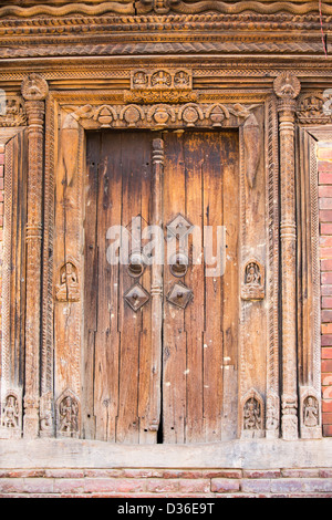 kathmandu door frame Stock Photo - Alamy