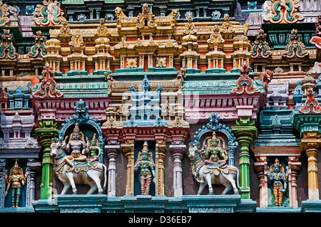 Sri Meenakshi Amman Temple Hindu ( dedicated to Parvati - Meenakshi-  Shiva- Sundareswarar )  Madurai India Stock Photo