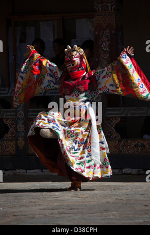 Performing dancer at yearly ritual tsechu festival, Trongsa Dzong, Bhutan Stock Photo