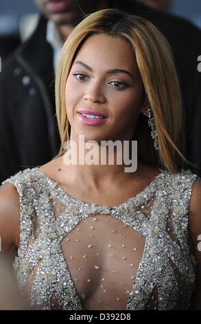 Beyonce at arrivals for BEYONCE: LIFE IS BUT A DREAM Premiere on HBO, The Ziegfeld Theatre, New York, NY February 12, 2013. Photo By: Kristin Callahan/Everett Collection Stock Photo