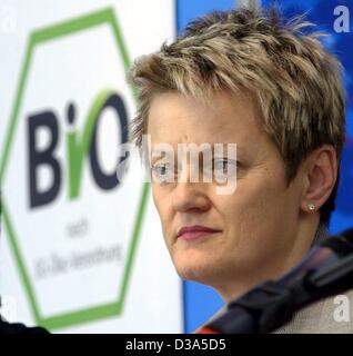 (dpa) - Renate Kuenast (Alliance 90 / The Greens), German Minister of Consumer Protection, Food and Agriculture, stands next to the 'bio' seal for ecological produce in Berlin, 3 June 2002. Kuenast took over the ministry on 12 January 2001 at the peak of the BSE crisis. Her aim is to force sustainab Stock Photo