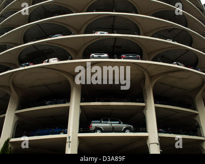 Marina City the corn cob-shaped buildings in Chicago Illinois with both parking and apartments Stock Photo