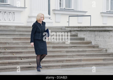 Berlin, 14th february, 2013. Delivery of the certificate of release from Annette Schavan and presentation of certificate of appointment for Johanna Wanka to the Federal Minister of Education and Research through Bundespreäsident Gauck, attended by German Chancellor Angela Merkel at Bellevue Palace in Berlin.Johanna Wanka  leaves Bellevue Palace. Stock Photo