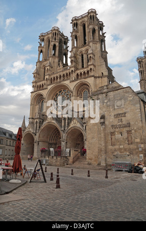 The Gothic Notre-Dame Cathedral in Laon, Aisne, Picardy, France. Stock Photo