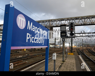 Manchester Piccadilly railway station UK Stock Photo